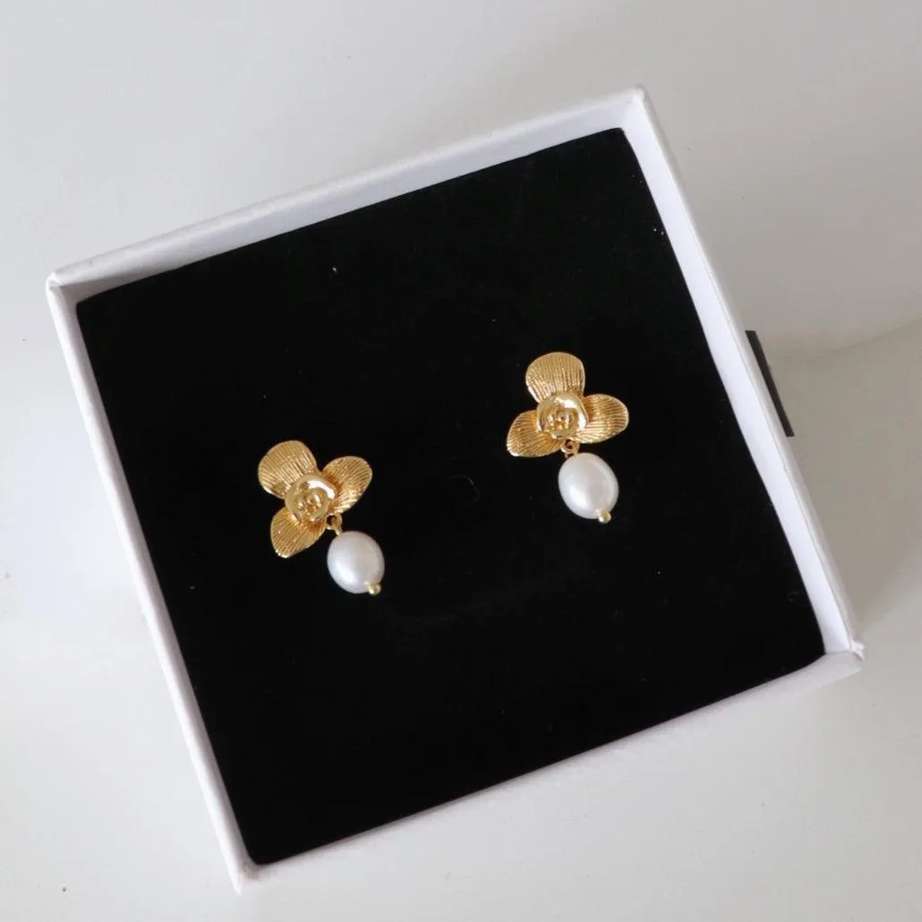 Kiara earrings