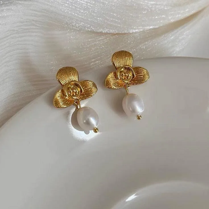 Kiara earrings